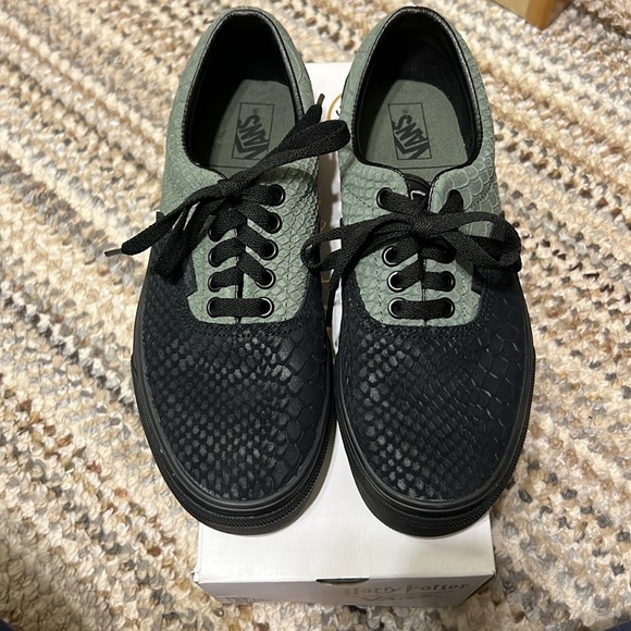 âĄď¸Vans ShoesâĄď¸ x HARRY POTTER đ Slytherin đ - Picture 3 of 7